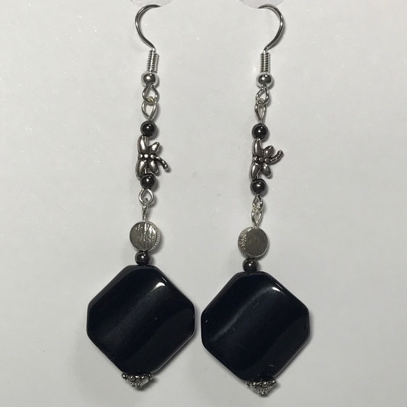 Earrings - Picture 2 of 6